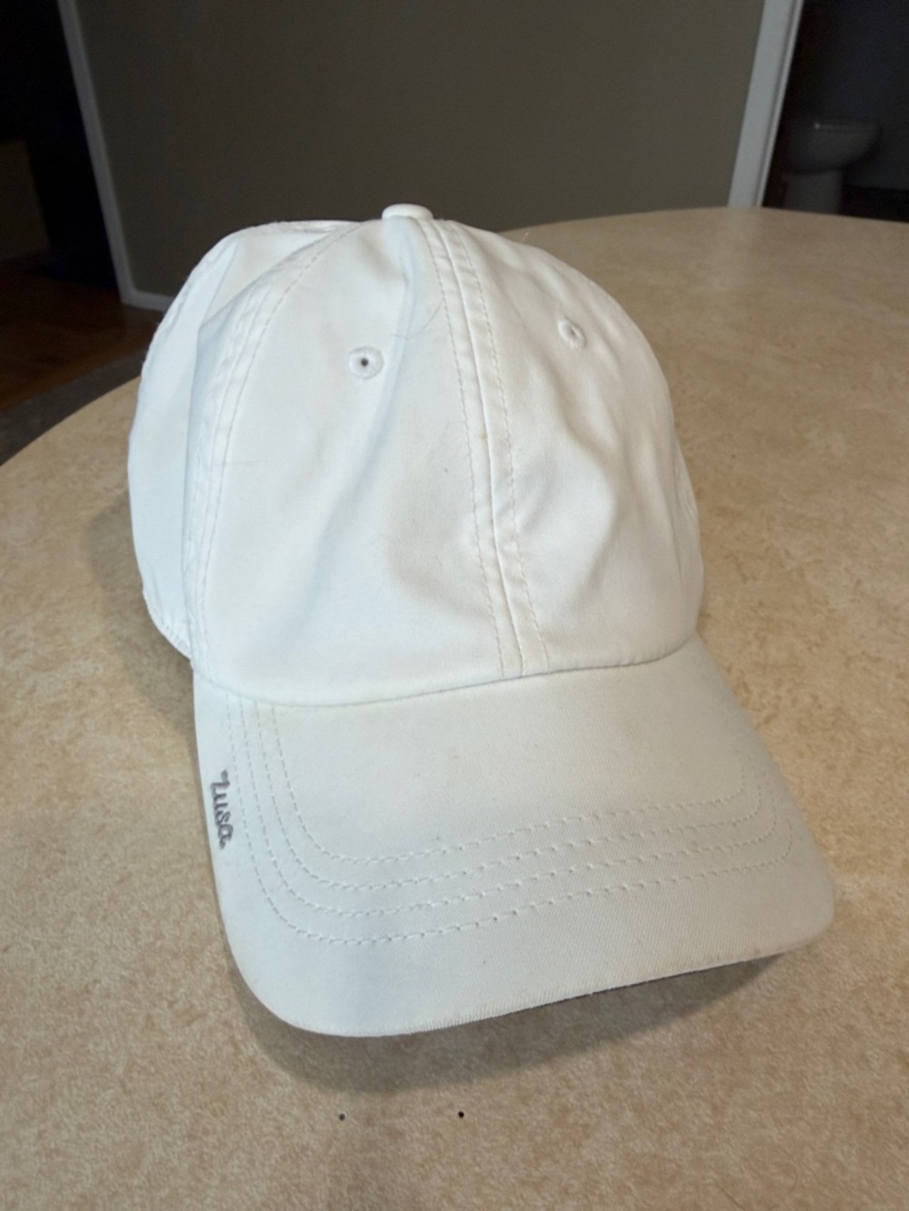 Zusa White Swift Athletic Cap